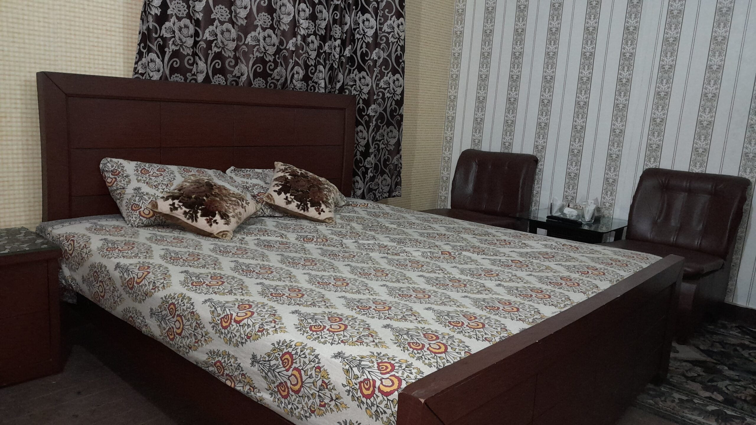Enjoy a Luxurious Stay in Our Deluxe Double Rooms at Hotel Super Seven